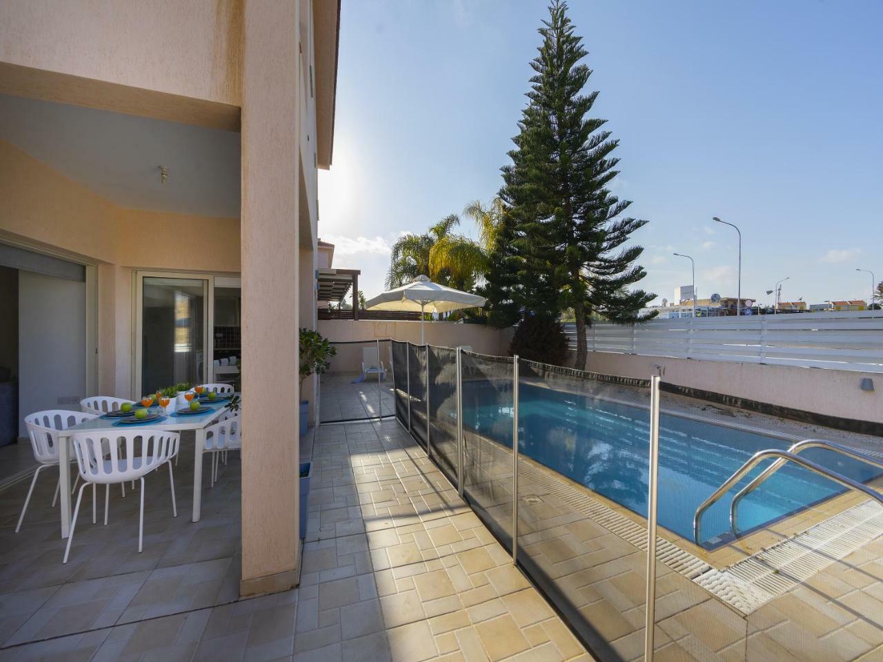 Villa Michelle 2 Protaras Exterior photo
